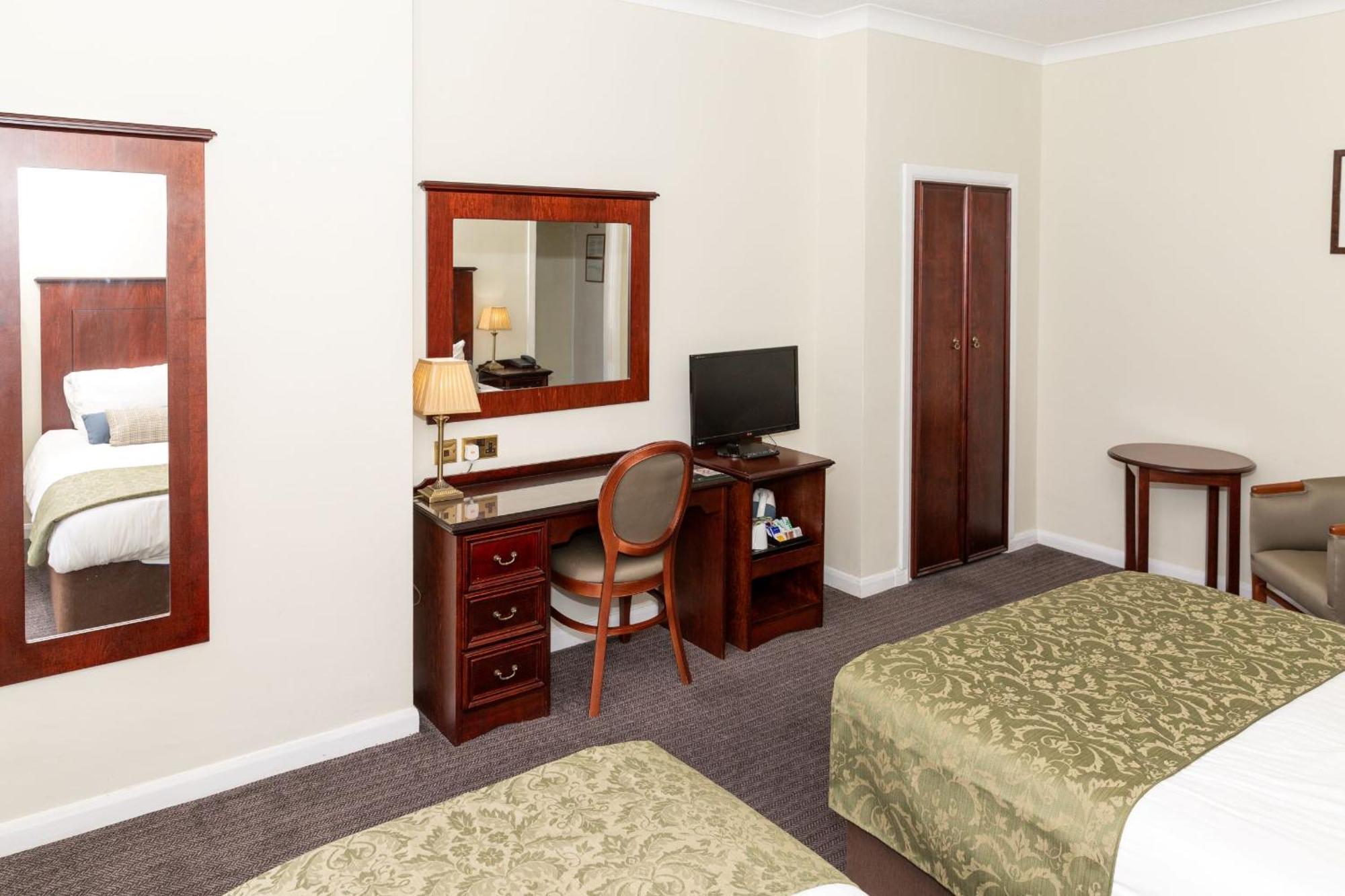 Cumbria Grand Отель 3*